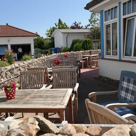 Charming In With Garden * Nienhagen